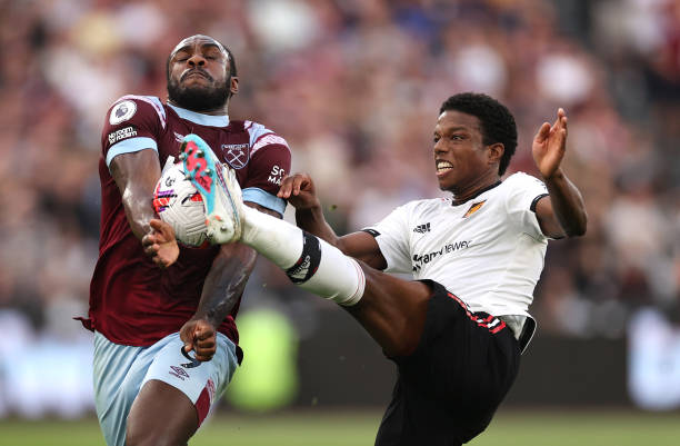 曼联有意以 曼联有意以