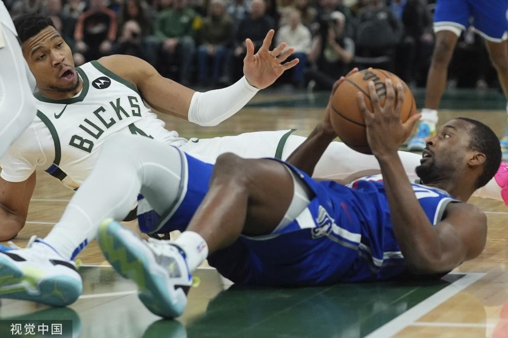 在比赛中拿 在比赛中拿